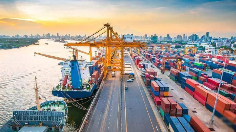 বন্দর থেকে পণ্য খালাস করা যাবে ঘরে বসে