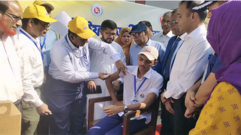 পটুয়াখালীতে টাইফয়েড টিকা পাবে ৫ লাখ শিশু...