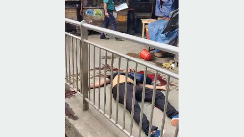 মেট্রোরেলের পিলারের বিয়ারিং স্প্রিং ছিটকে পড়ে পথচারীর মৃত্যু