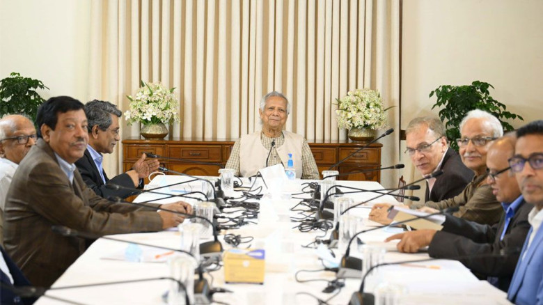 প্রধান উপদেষ্টার সঙ্গে ঐকমত্য কমিশনের বৈঠক বিকেলে