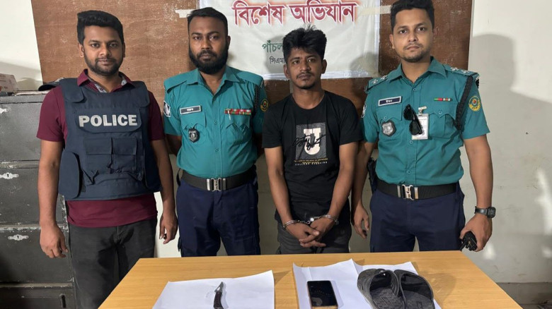 স্ত্রীর পরকীয়ার জেরে যুবককে গলা কেটে হত্যা, স্বামী গ্রেপ্তার...